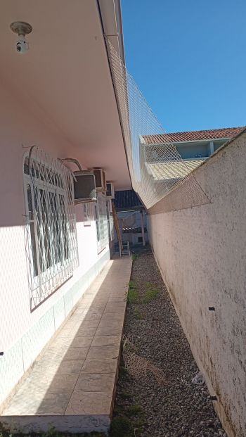 Rede de proteção . Bebês e Crianças