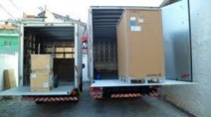 Frete, transporte caminhão 3/4 com plataforma elevatoria. Guia de empresas e serviços