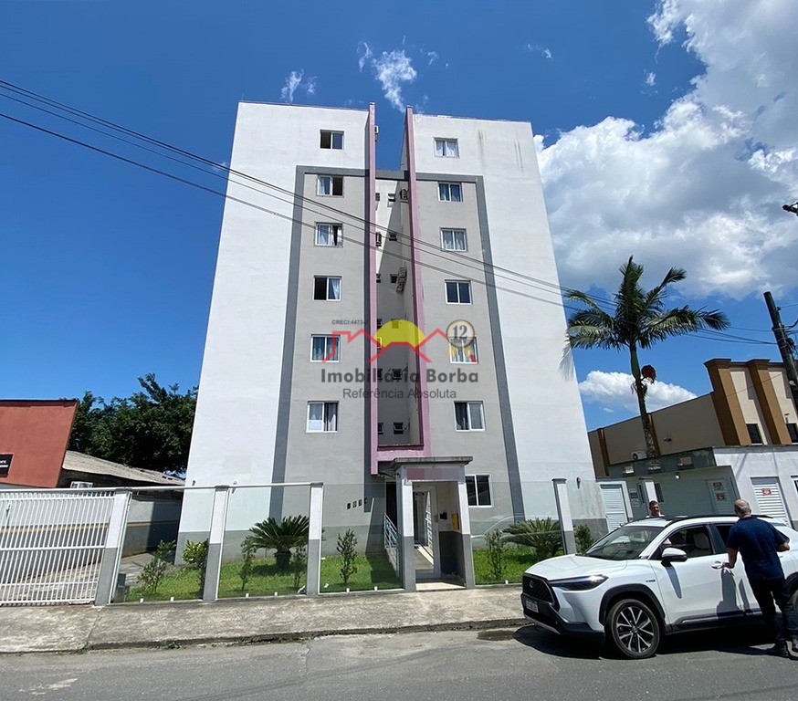 Apartamento  venda  no Adhemar Garcia - Joinville, SC. Imveis