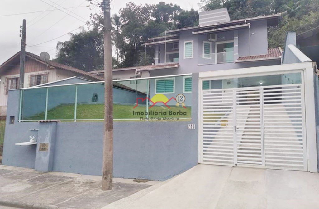 Casa  venda  no Iriri - Joinville, SC. Imveis