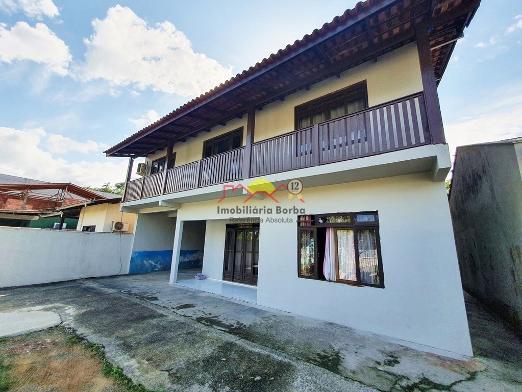 Casa  venda  no Santa Catarina - Joinville, SC. Imveis