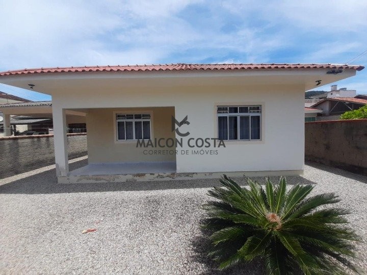 Casa  venda  no Fazenda da Armao - Governador Celso Ramos, SC. Imveis