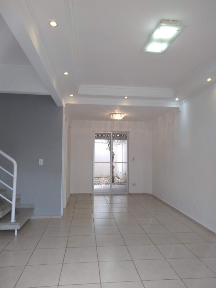 Casa em condomnio para alugar  no Jardim Vera Cruz - Sorocaba, SP. Imveis