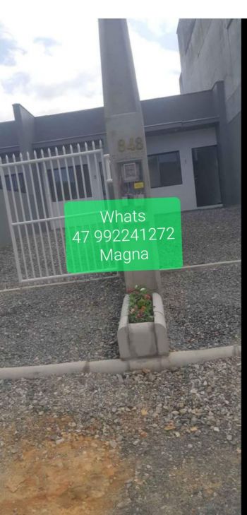 Casa geminado para alugar  no Vila Nova - Joinville, SC. Imóveis