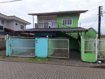 Casa para alugar  no Jardim Sofia - Joinville, SC. Imóveis