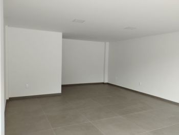 Sala comercial para alugar  no Vila Nova - Joinville, SC. Imóveis