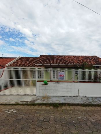 Casa de vila à venda  no Prainha - São Francisco do Sul, SC. Imóveis