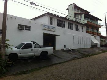 Casa à venda  no Barreiros - São José, SC. Imóveis