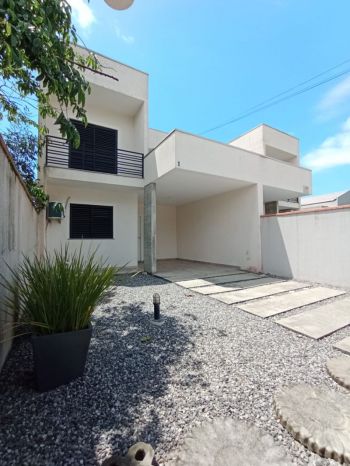 Sobrado geminado à venda  no Balneário Cambiju - Itapoá, SC. Imóveis