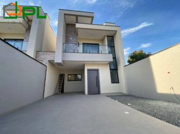 Sobrado geminado à venda  no Balneário Rainha - Itapoá, SC. Imóveis