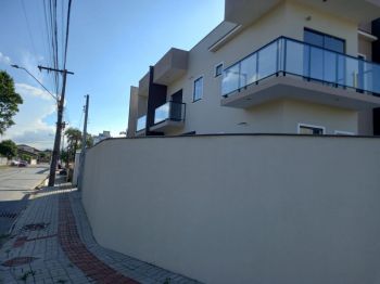 Sobrado geminado à venda  no Itaum - Joinville, SC. Imóveis