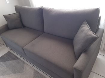 Vende-se sofá em perfeito estado. Para sua casa
