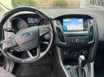 Ford Focus Sedan Fastback SE 2.0. Veículos e barcos