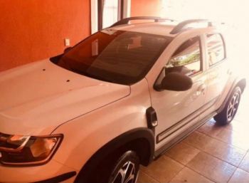 Renault Duster ICONIC CVT COURO 1.6. Veículos e barcos